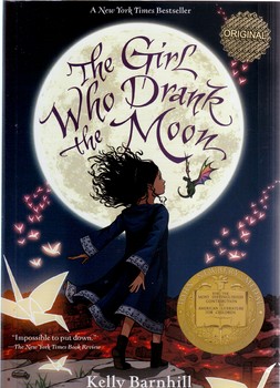 دختري كه ماه را نوشيد (زبان اصلي/TheGirl Who Drank the Moon) (رقعي/شوميز/زبان ما/مات)