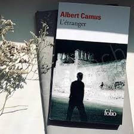 بیگانه فرانسوی letranger